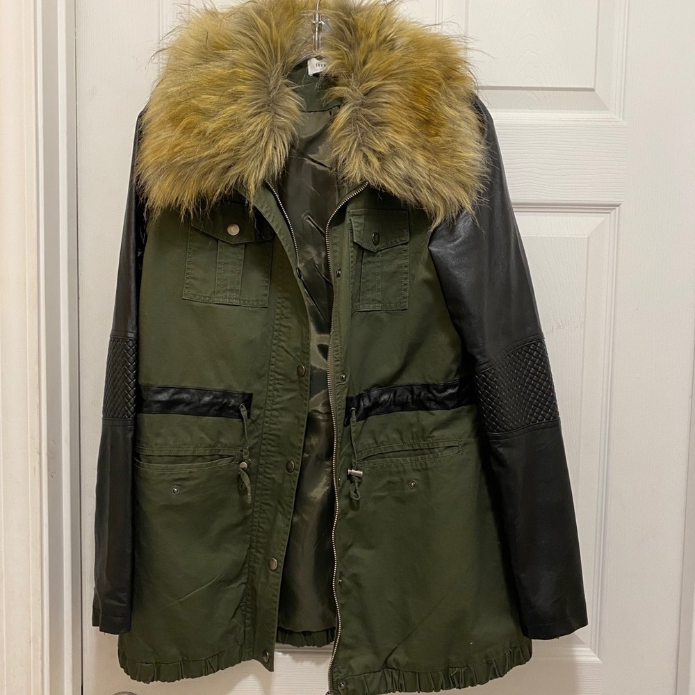 Women’s Adirondack jacket w/faux fur collar